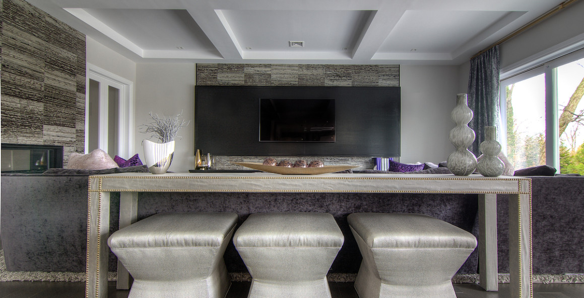 living-room-sideboard-table-accessories