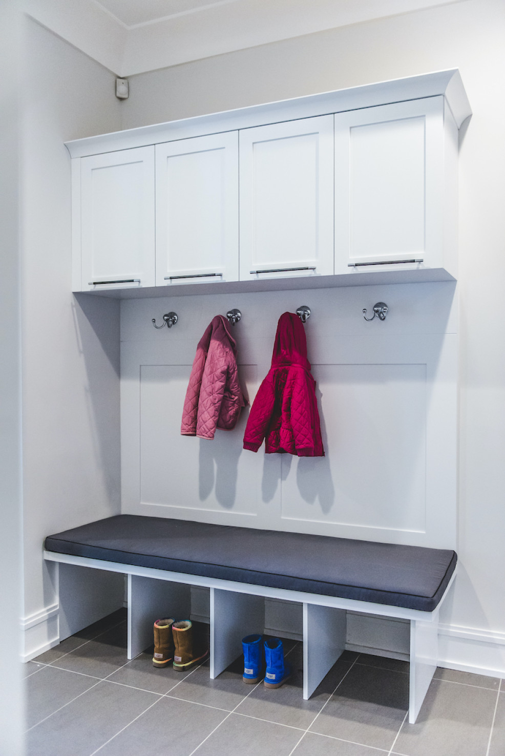 mudroom-interior-design-storage-kids-shoes-and-jackets