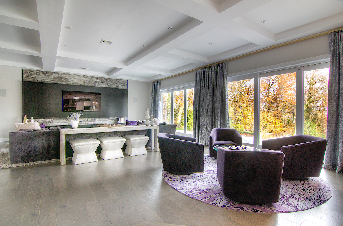 purple-swivel-chairs-living-room-area
