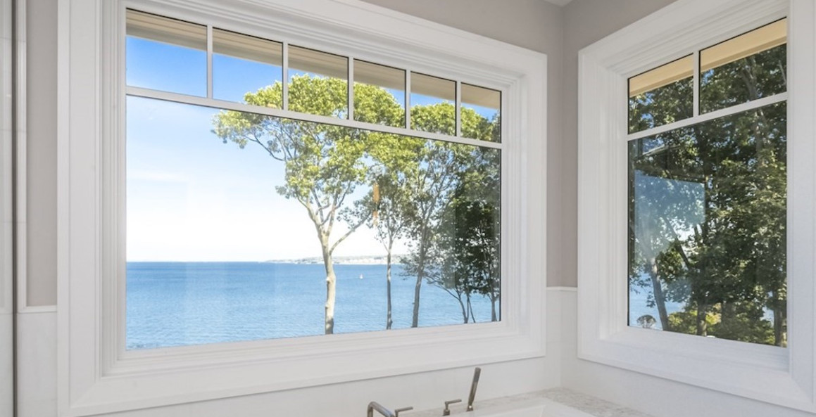 bathroom-tub-windows-view