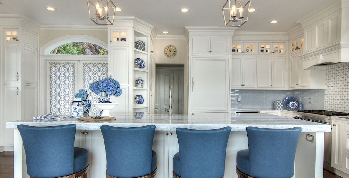 blue-barstools-kitchen-island-gold-coast-interior-design