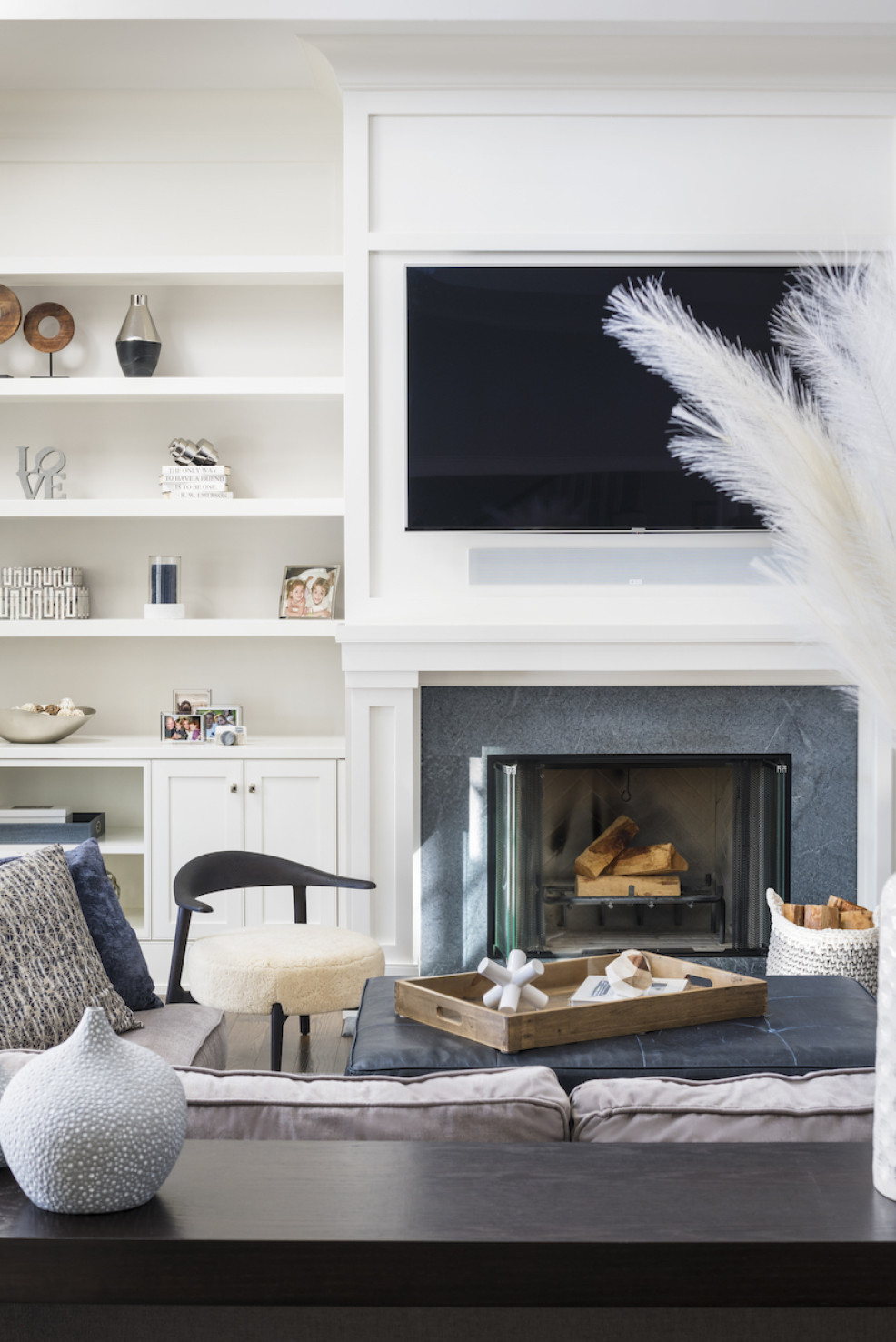 built-in-shelves-living-room-design-sands-point-ny