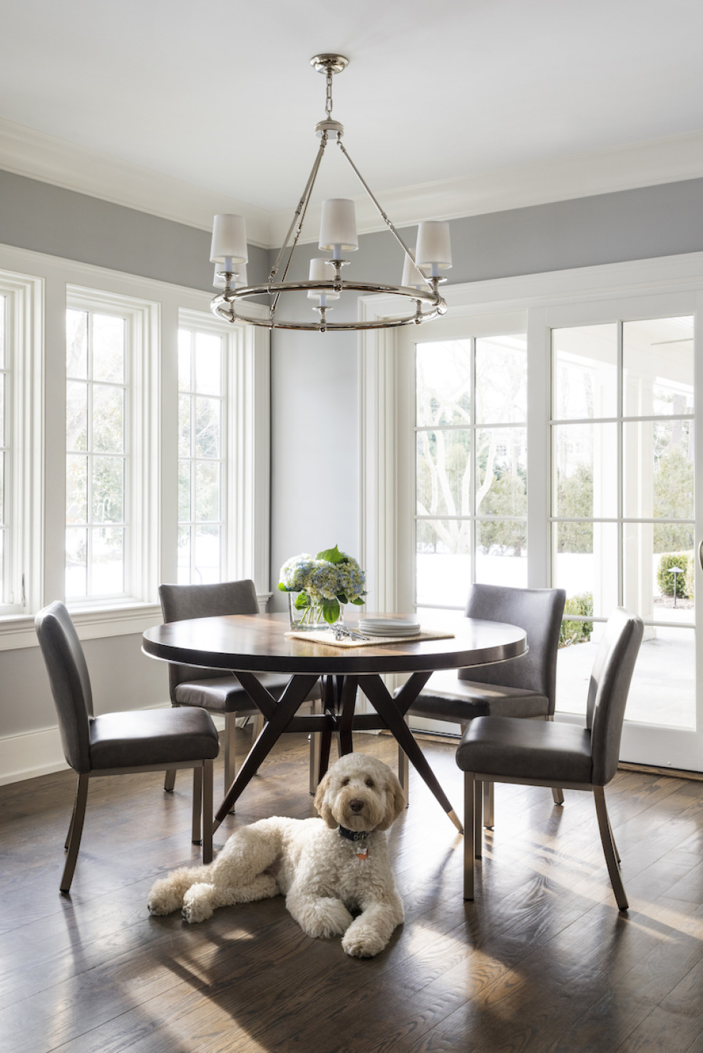 dog-under-kitchen-dining-table-round
