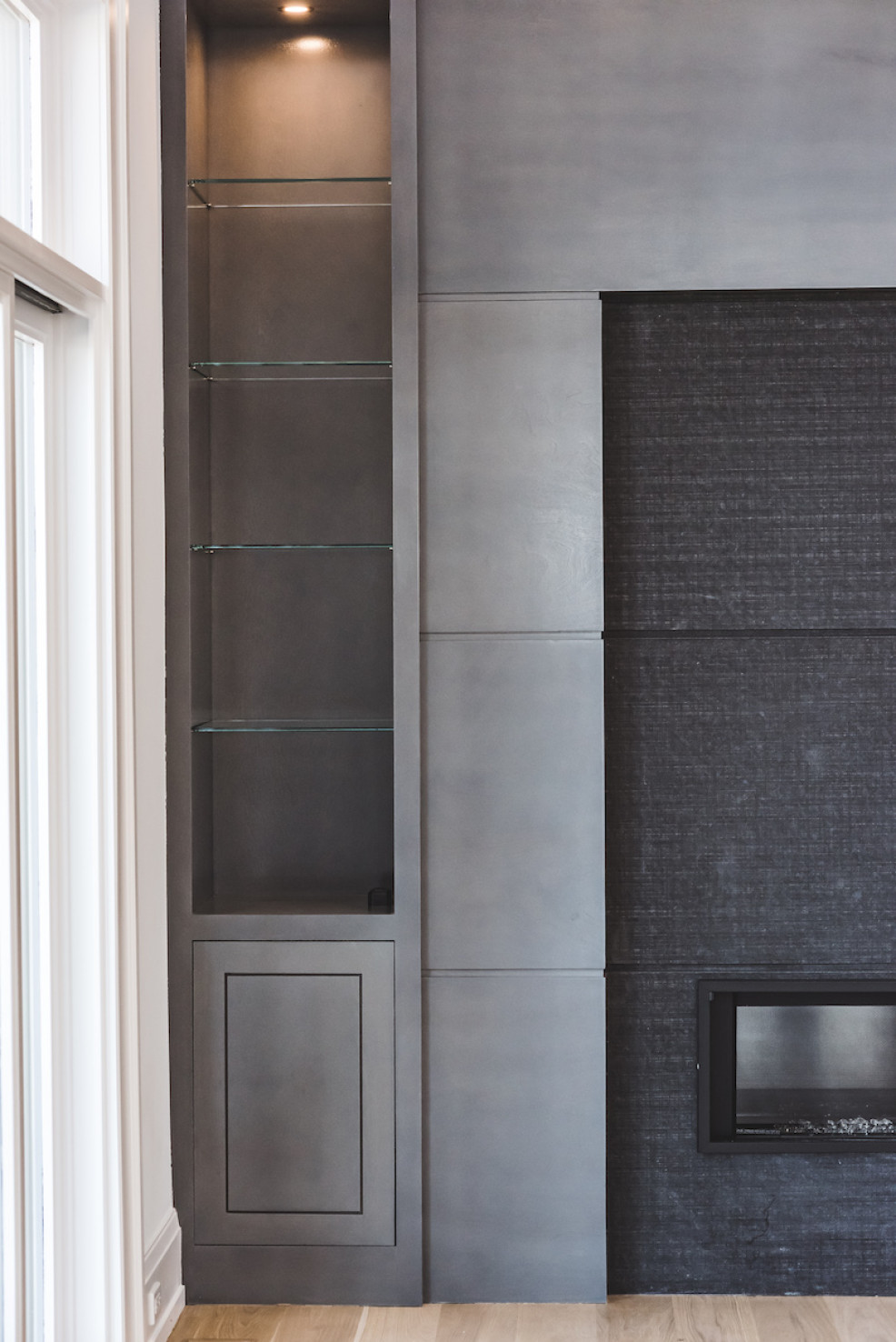 fireplace-built-in-shelving