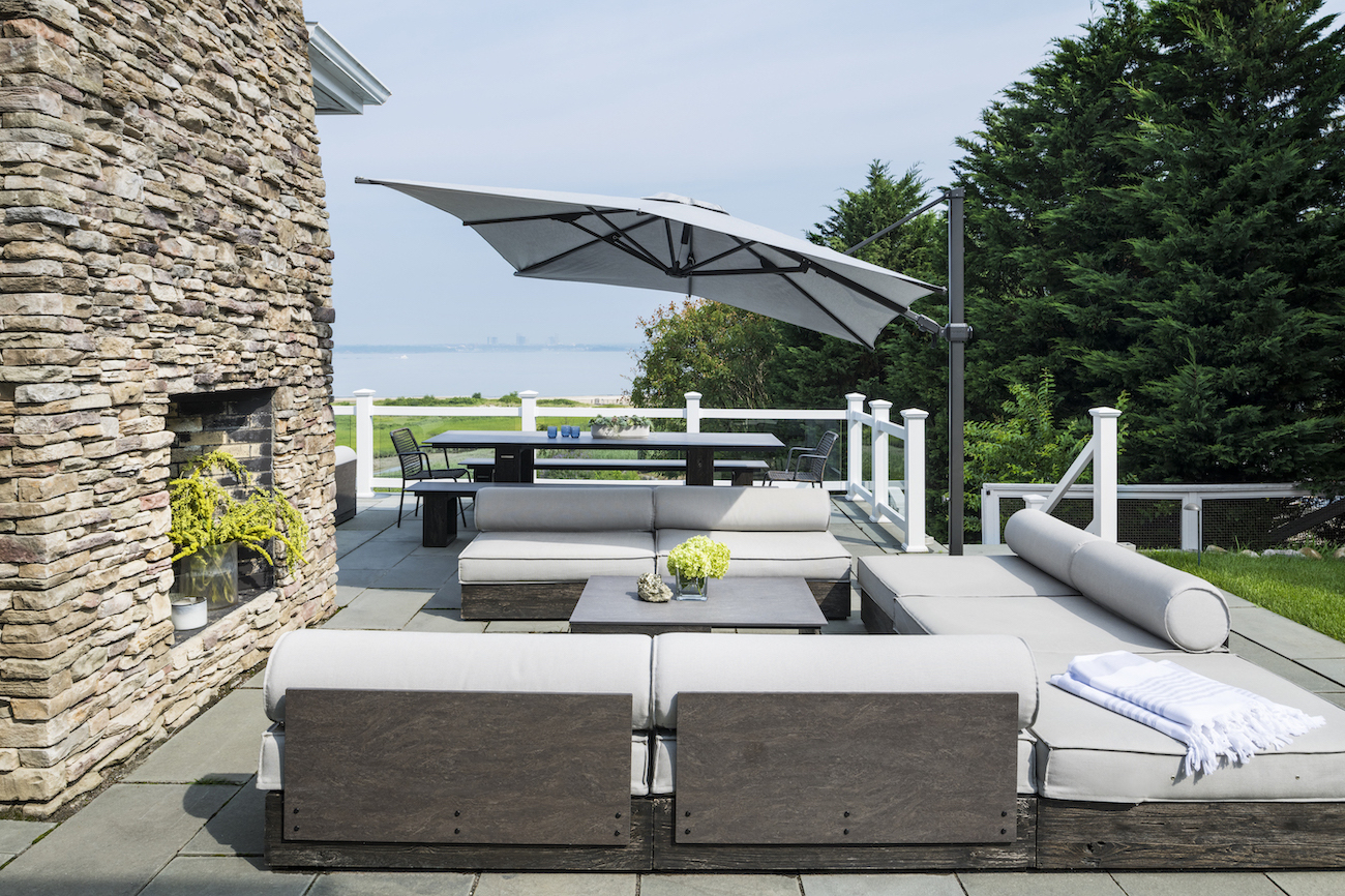 beach-house-outdoor-deck-patio-design-sands-point-ny