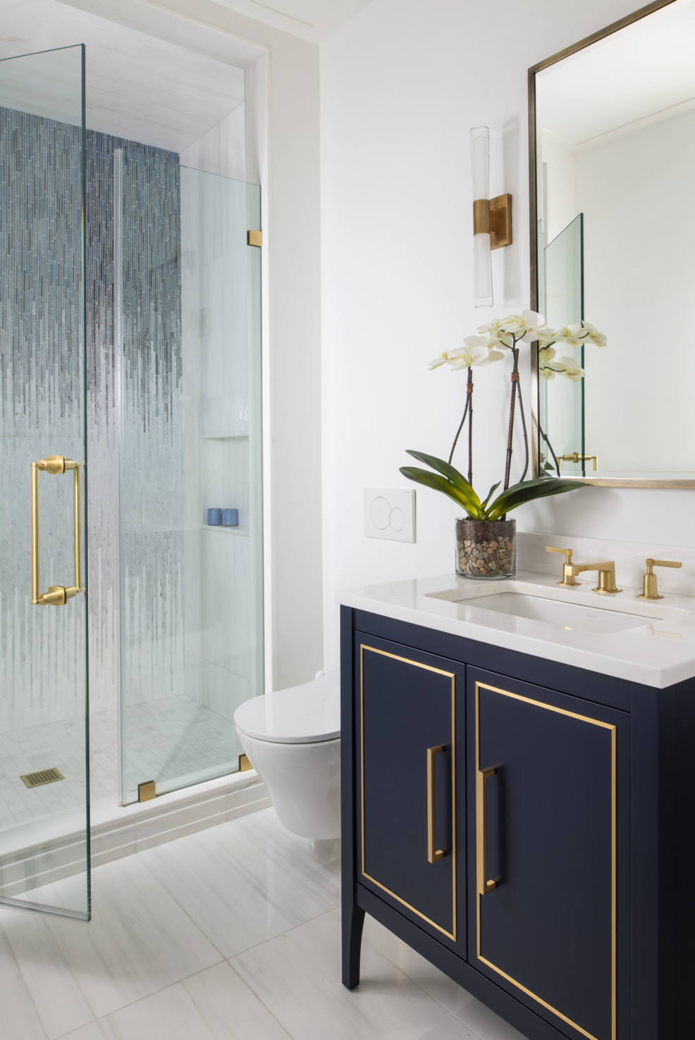 blue-cabinet-golf-details-bathroom