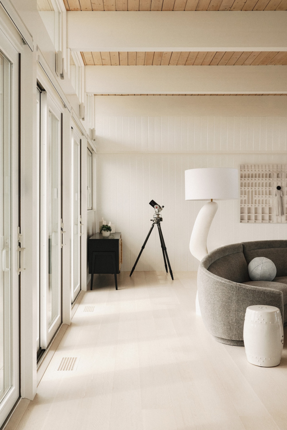 beach-house-living-room-design-southampton-ny